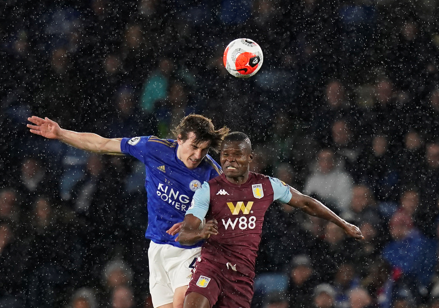 记者：瓦伦新CEO将于下周一上任，届时哈维-格拉的未来将明确.